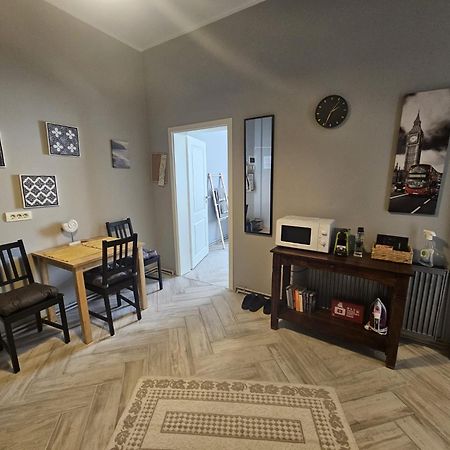 Zig Zag Apartment 4- Old Town Constanta Bagian luar foto